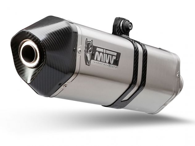 Escape Mivv Speed Edge acero carbono montado en Suzuki V-Strom 650 2017-2024 homologado Euro 4