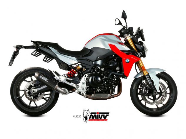 Escape Mivv GP Pro Carbon montado en BMW F 900 R con acabado brillante