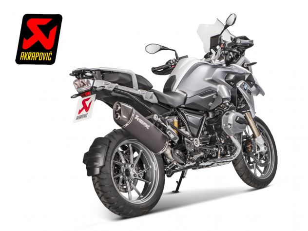 Sistema de escape Akrapovic homologado Euro 4 instalado en BMW R 1200 GS 2017