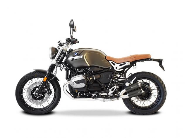 Detalle brida aluminio anodizado antracita CNC en salida escape GP07
