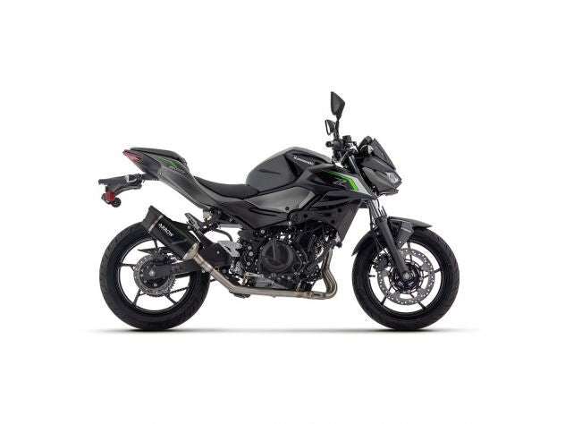 Silenciador Arrow Indy Race Evo tapa carbono terminal aluminio oscuro detalle construcción