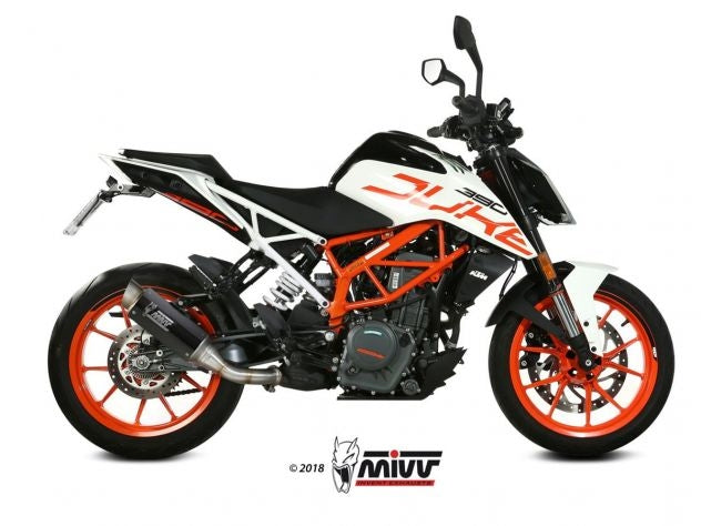 Detalle terminación carbono y logo Mivv en silenciador GP Pro KTM 390 Duke