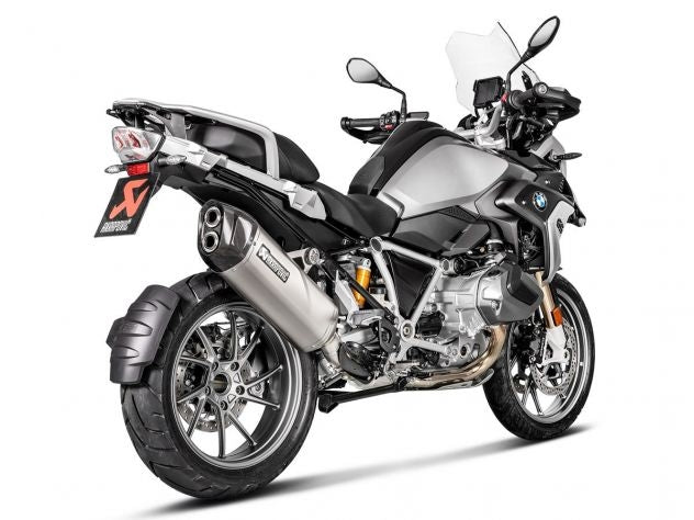 Sistema slip-on Akrapovic compatible con maletas BMW R1250GS Adventure