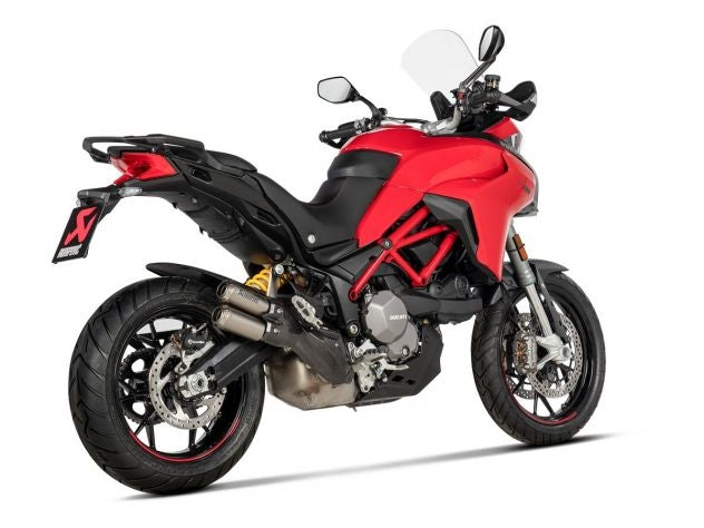 Detalle escudo térmico fibra carbono escape Akrapovic Ducati