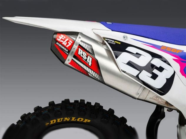 Terminal Yoshimura RS-12 acero montado en Yamaha YZ250F 2024