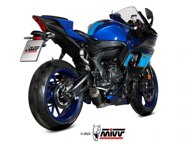 Sistema completo Mivv MK3 carbono montado en Yamaha R7 vista lateral derecha