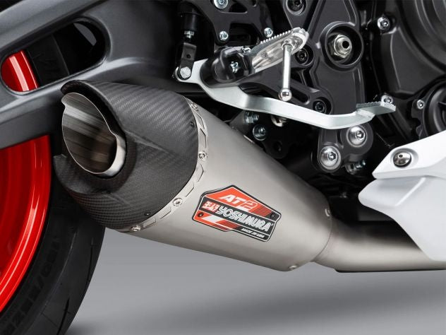 Escape completo Yoshimura AT2 Racing montado en Yamaha R7 2022-2023