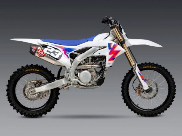 Escape completo Yoshimura RS-12 montado en Yamaha YZ 250 F 2024 vista lateral derecha