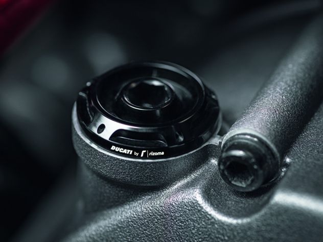 Tapón de llenado aceite Rizoma Ducati Performance en aluminio anodizado negro para Panigale V4 2025