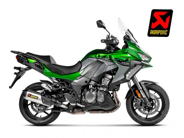 Detalle construcción titanio aeroespacial escape Akrapovic Kawasaki