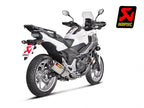 Detalle tapa final carbono escape Akrapovic Honda NC 750 NC 700