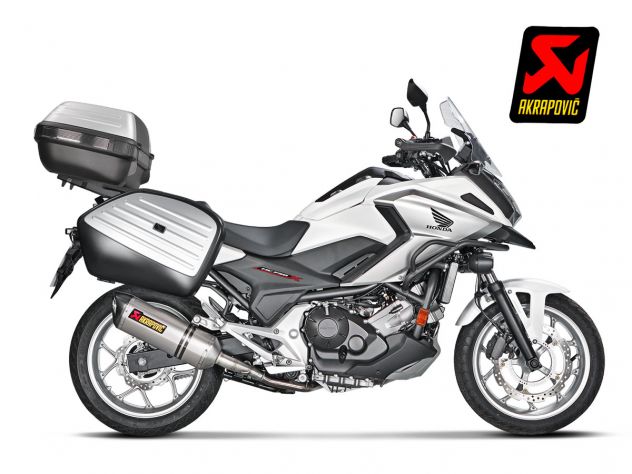 Acabado titanio satinado escape Akrapovic Honda NC 700 X