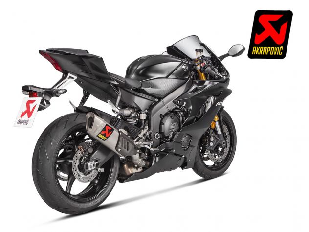 Silenciador Akrapovic homologado Euro 4 Yamaha R6 vista lateral completa