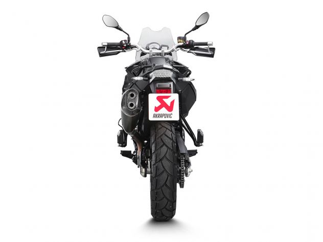 Escape Akrapovic S-B8SO6-HZAABL titanio negro para BMW F800GS 2017 vista completa