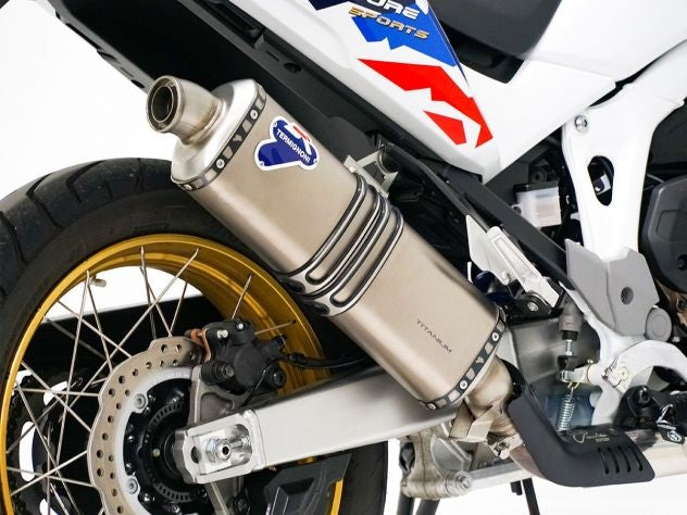Escape Termignoni slip-on titanio CRF 1100 L Africa Twin detalle camisa externa