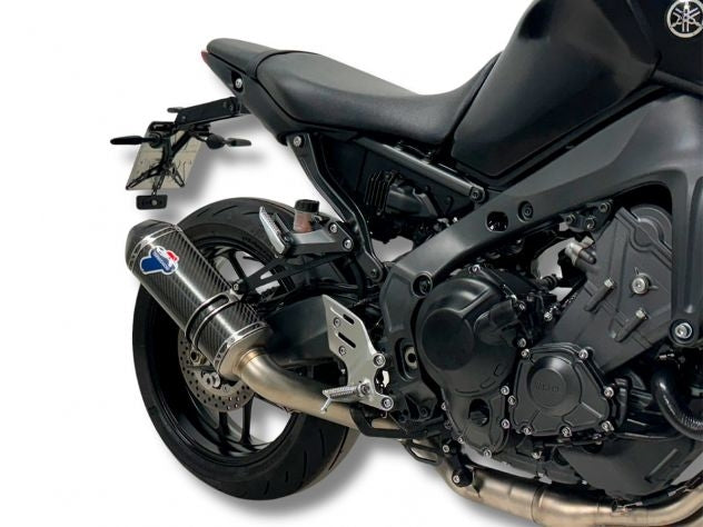 Detalle abrazadera y unión slip-on Termignoni carbono racing