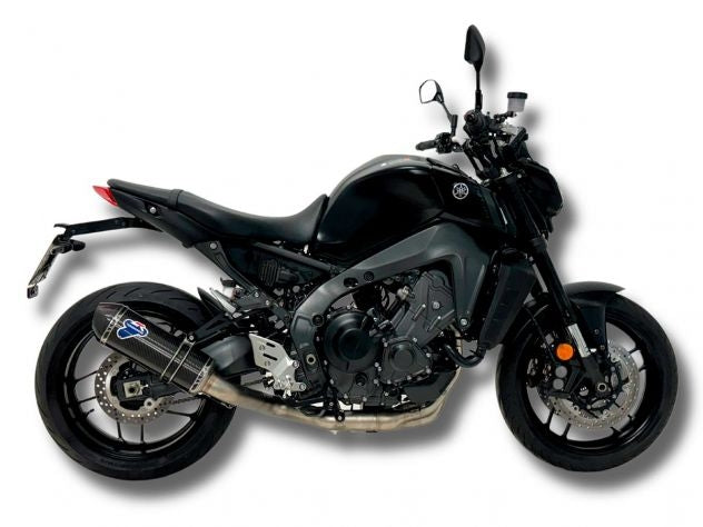 Escape Termignoni slip-on ALTO carbono vista tres cuartos trasera
