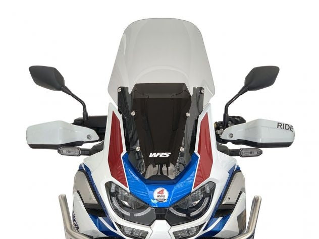 Cúpula touring ahumada WRS montada en Honda Africa Twin CRF 1100 L ADV Sports