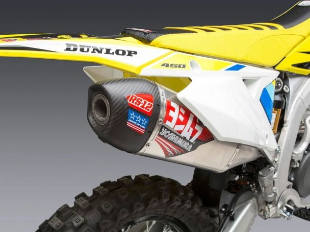 Escape completo Yoshimura RS-12 fibra de carbono montado en Suzuki RM-Z 450